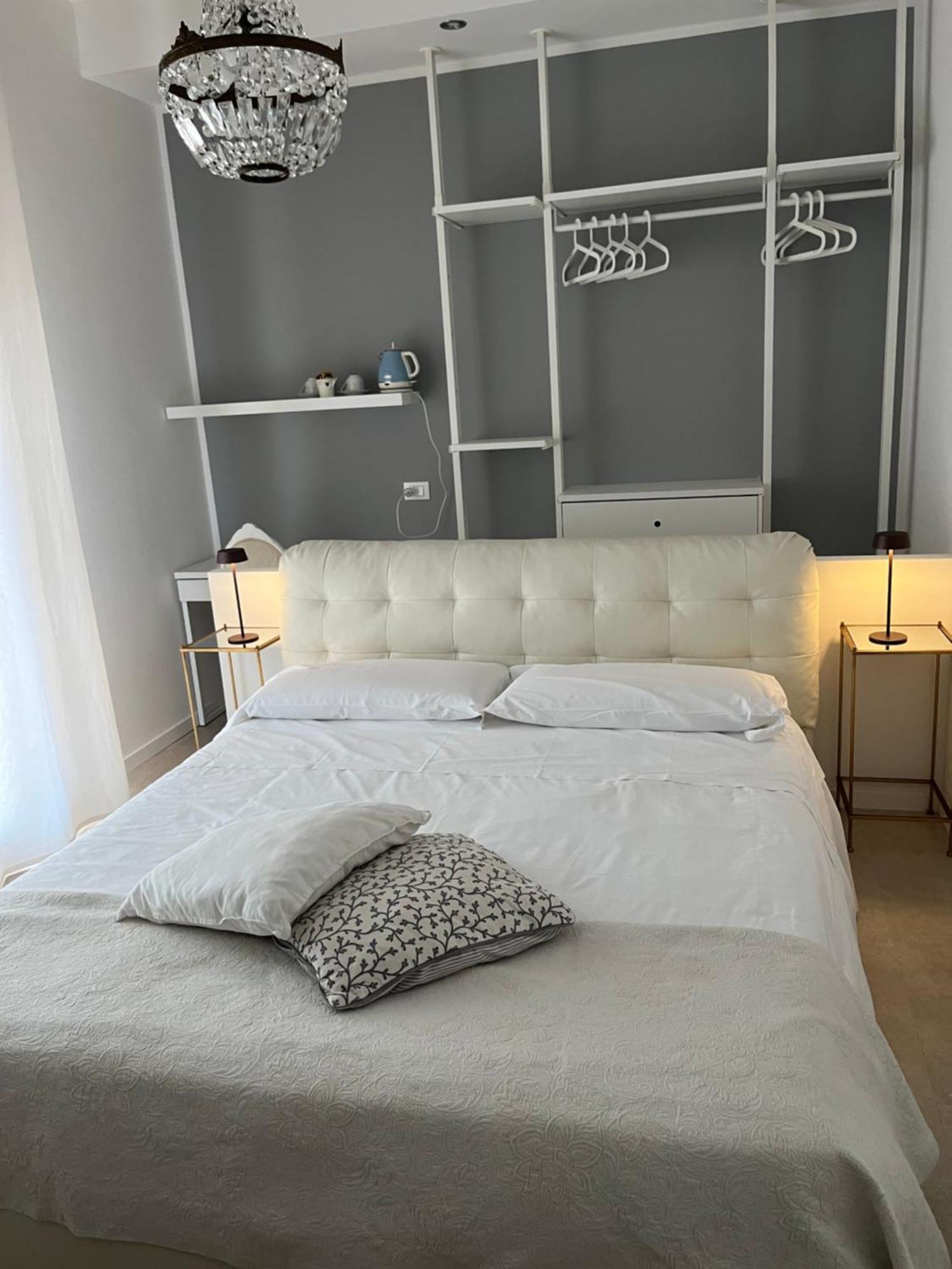 Fleur Blanche Panzió Verona Kültér fotó